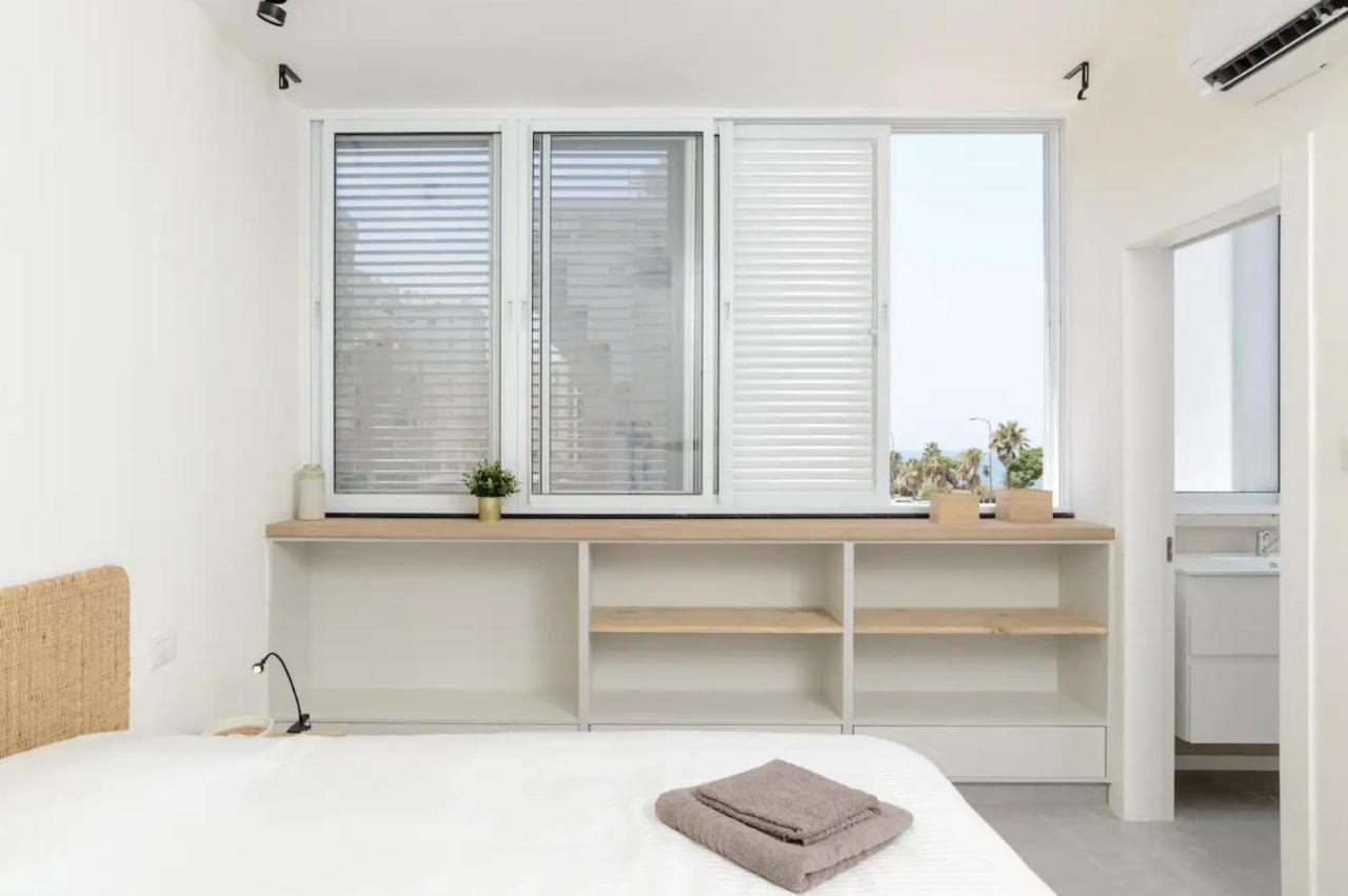 Stylish & Spacious 3 Bedroom Apartment By The Sea Netanja Exterior foto