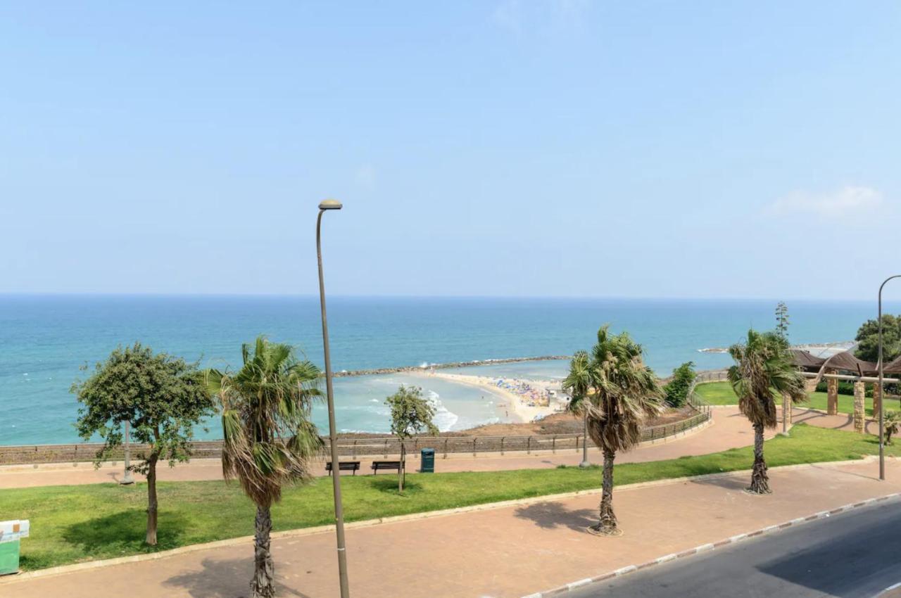 Stylish & Spacious 3 Bedroom Apartment By The Sea Netanja Exterior foto
